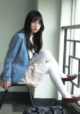 手伸进裙摆揉h兄妹文_BD韩语免费观看